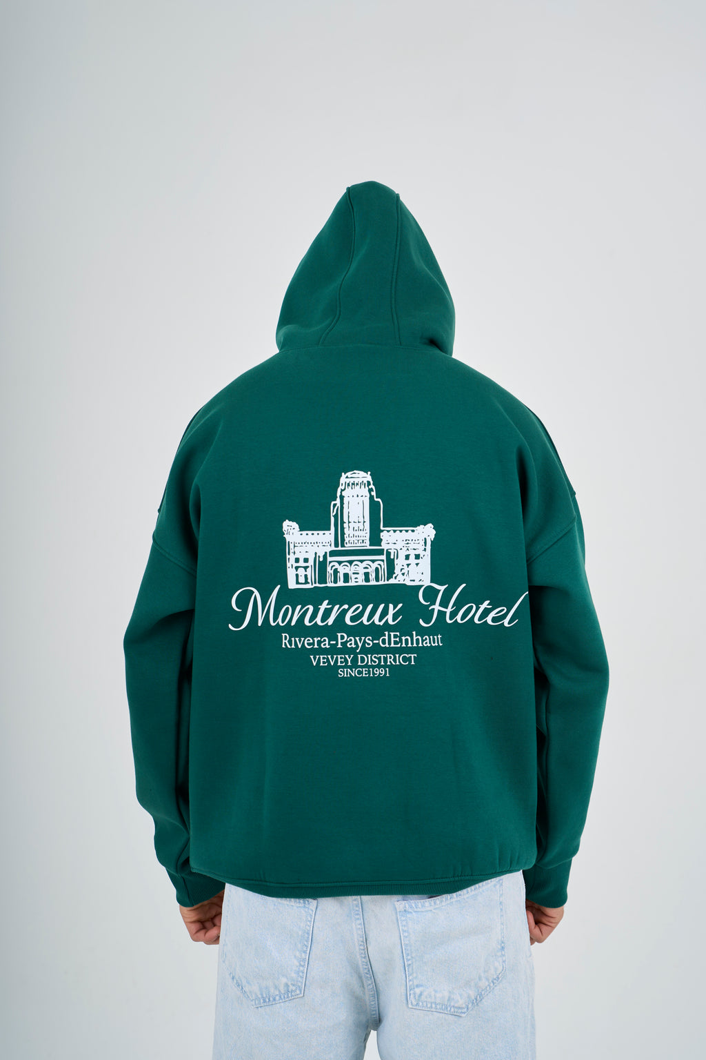 MONTREUX HOTEL IN GREEN