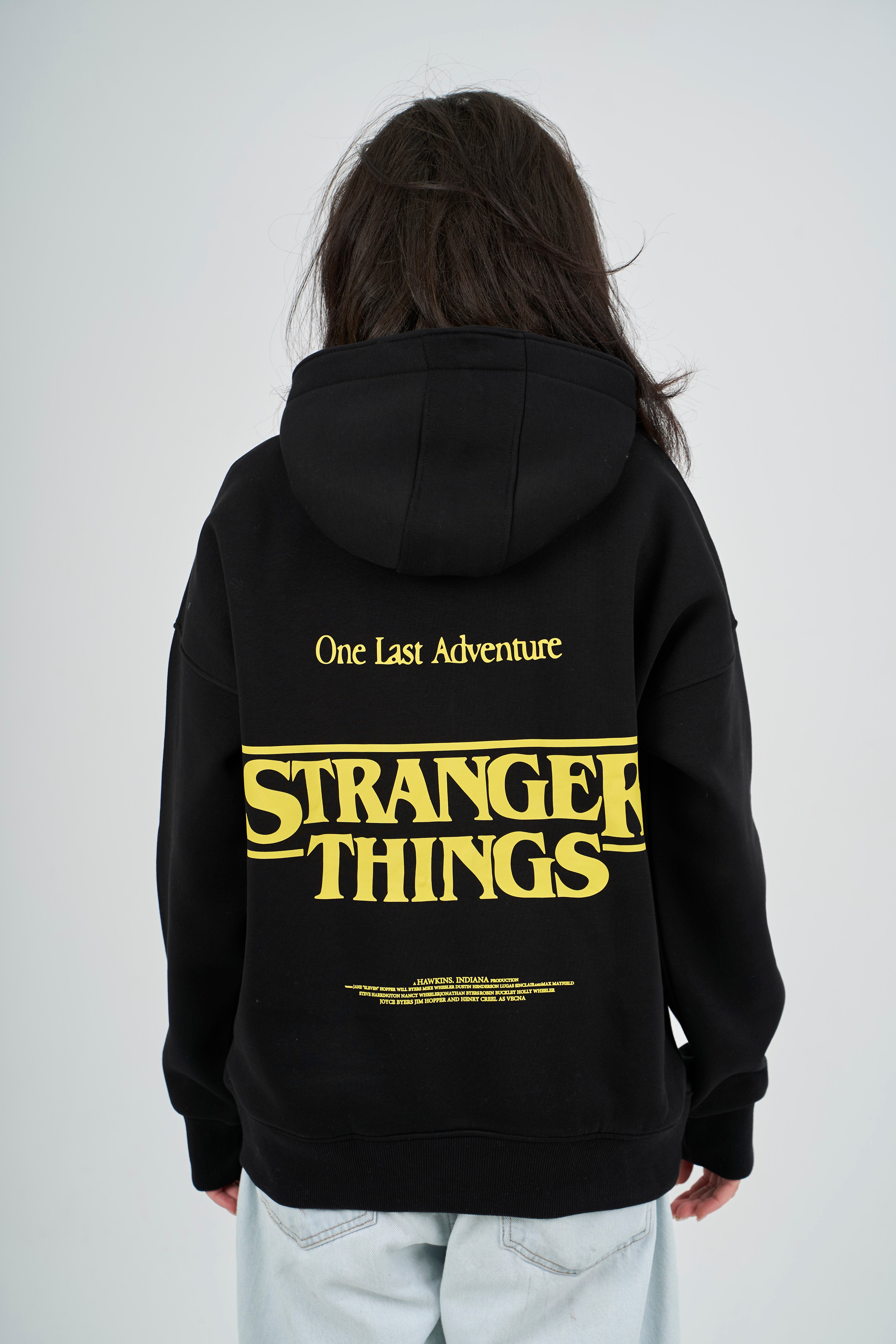 STRANGER THINGS IN BLACK