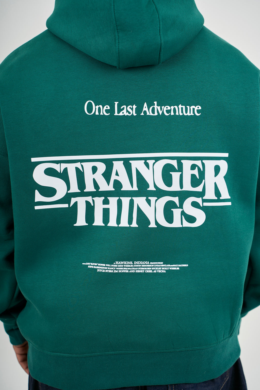 STRANGE THINGS IN GREEN