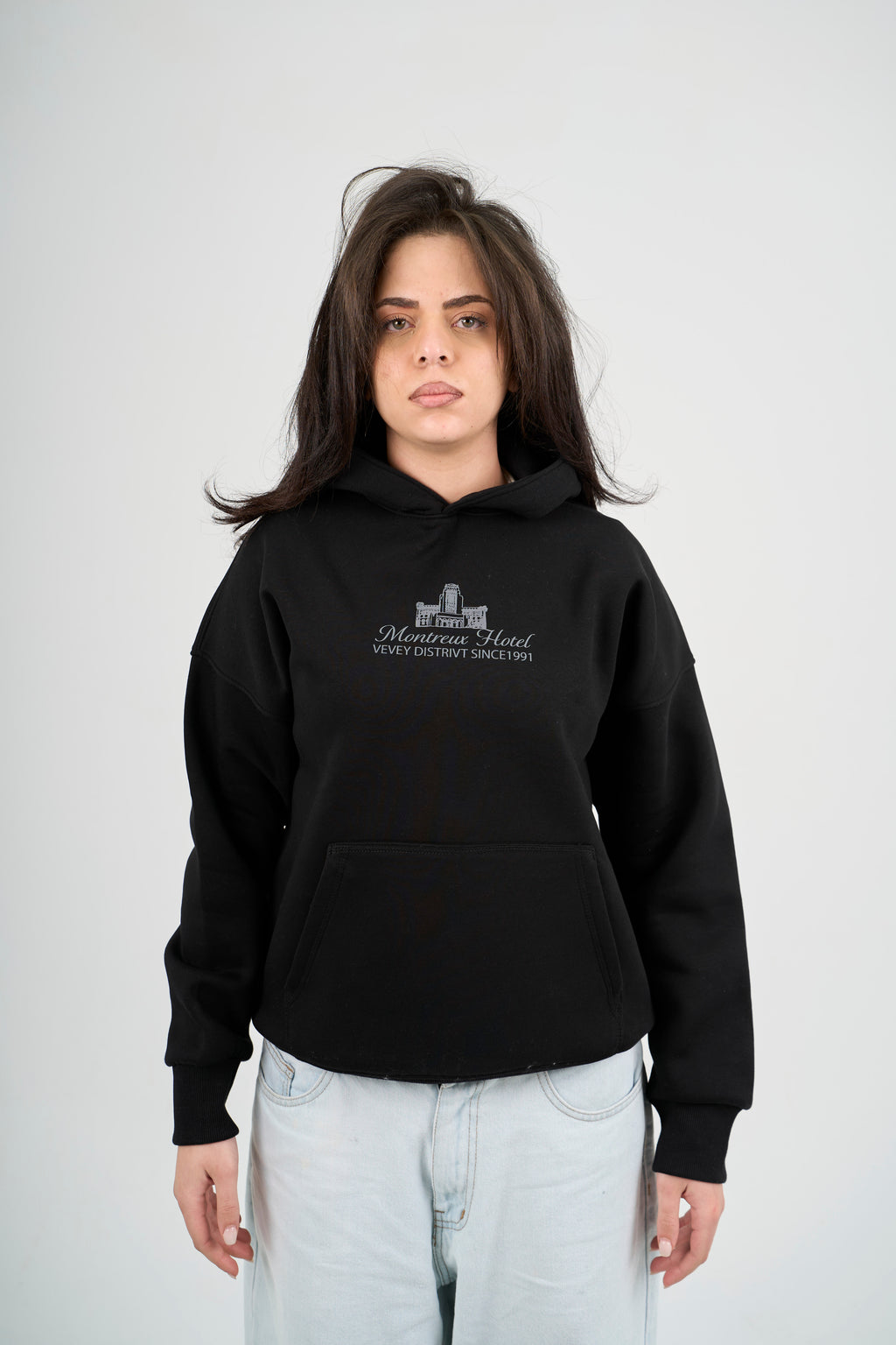 MONTREUX HOTEL IN BLACK