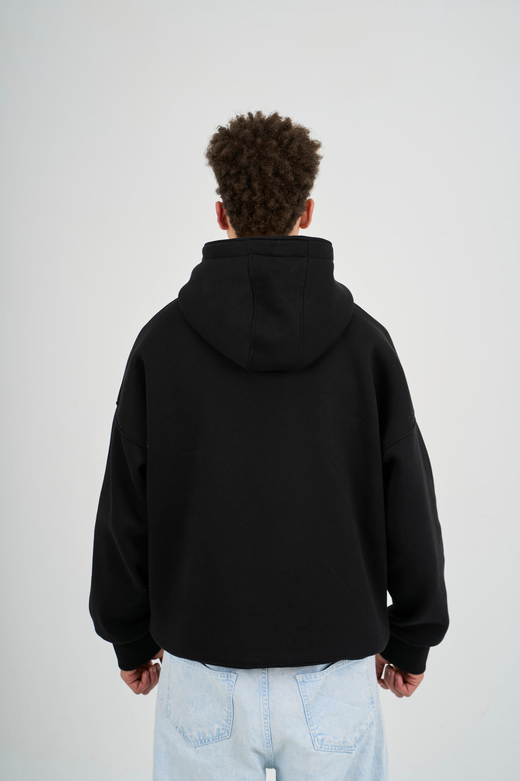 CREATIVE HOODIE IN BLACK